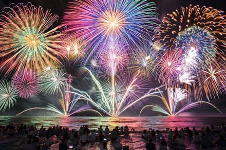 トップ_時候の挨拶（季節の挨拶）8月＜葉月：はづき＞